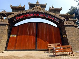 Padepokan Gus Samsudin Masih Belum Ajukan IMB-Izin Praktik ke Pemkab Blitar Padepokan Gus Samsudin Masih Belum Ajukan IMB-Izin Praktik ke Pemkab Blitar