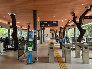 Revitalisasi Selesai, Halte TransJ Balai Kota Beroperasi Lagi Revitalisasi Selesai, Halte TransJ Balai Kota Beroperasi Lagi