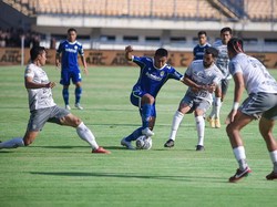 Hadiah Persib untuk Luis Milla, Keok di GBLA!
