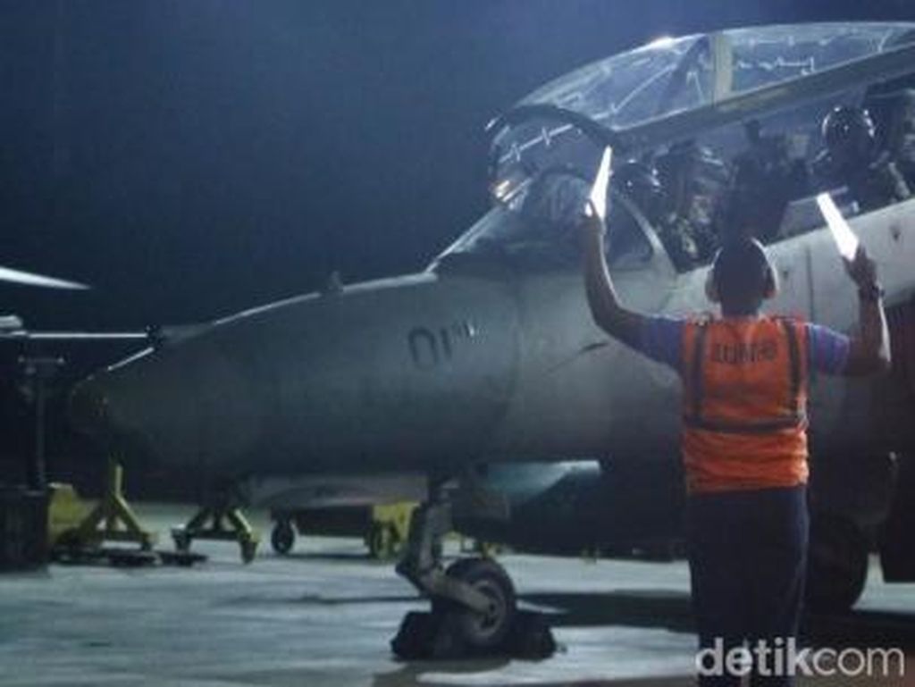 Pesawat Tempur TNI AU Tergelincir Saat Latihan di Pekanbaru, Pilot Selamat