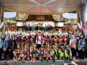 Pesan Sandiaga ke Pelajar SMP yang Ikuti Lomba Tari-Musik di Turki