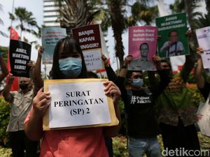 Aktivis Gelar Unjukrasa di Depan Kantor Anies, Ada Apa?