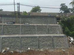 Proyek Tembok Antilongsor Cilebut Ditargetkan Selesai dalam 3 Hari