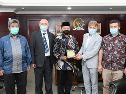 HNW Sebut Lembaga Pendidikan Palestina Butuh Dukungan Umat Islam Dunia