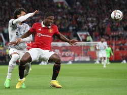 Kantungi Salah, Malacia Bikin Ferdinand Teringat Evra