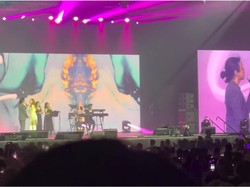 Top 5: Kelahiran Cucu Kelima Jokowi hingga Heboh Ray Cium BCL