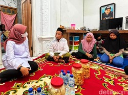 Melayat Bang Dzoel, Bupati Ipuk: Banyuwangi Kehilangan Sosok Inspiratif