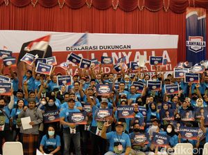 Ratusan Warga Jember Deklarasi Dukung La Nyalla Capres 2024 Ratusan Warga Jember Deklarasi Dukung La Nyalla Capres 2024