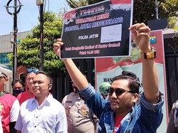 Tiba di Polda Jatim, Massa Driver Ojol Surabaya Mulai Tinggalkan Jalan A Yani
