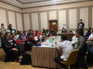 Perwakilan Driver Ojol Audiensi dengan Pemprov-DPRD Jatim Perwakilan Driver Ojol Audiensi dengan Pemprov-DPRD Jatim