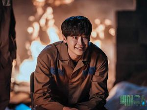 Big Mouth Episode 13: Lee Jong Suk Bertemu Anggota Big Mouse, Dapat Kejutan Big Mouth Episode 13: Lee Jong Suk Bertemu Anggota Big Mouse, Dapat Kejutan