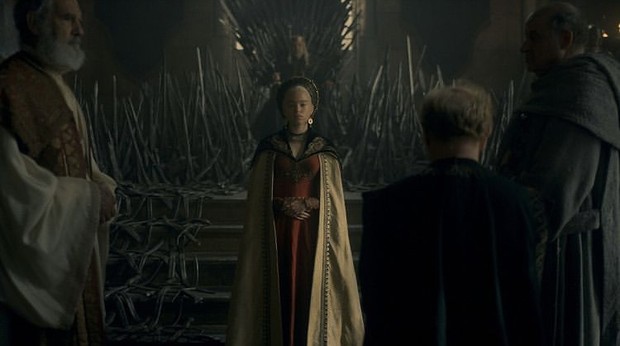 Foto: instagram.com/houseofthedragonhbo Inspirasi kostum kerajaan House of The Dragon dari periode medieval/