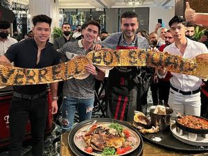 Bangga Jadi Foodies, Verrell Bramasta Kulineran hingga ke Dubai Bangga Jadi Foodies, Verrell Bramasta Kulineran hingga ke Dubai