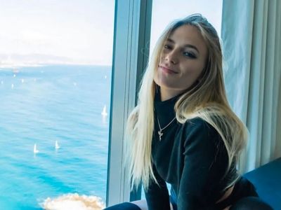Potret Clara Chia Kekasih Baru Pique yang Masih Pelajar