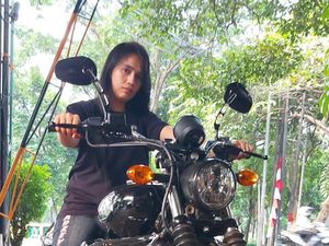 Viral Icha BigBike Minta Moge Mengaspal di Tol, Polisi: Aturannya Tak Boleh Viral Icha BigBike Minta Moge Mengaspal di Tol, Polisi: Aturannya Tak Boleh
