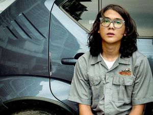 Mengulik Lagi Kegiatan di Tahun 90-an Bareng Iqbaal Ramadhan