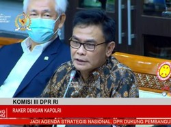 Johan Budi Sebut Sahroni Coba Adu Domba dengan Mahfud soal Reshuffle