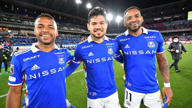 Pemain asing asal Brasil, Leo Ceara, jadi top skor sementara dengan torehan 10 gol. Jumlah tersebut sama dengan catatan Thiago Santana (Shimizu S-Pulse) dan Ayase Ueda (Kashima Antlers).