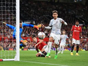 Joshua Bandingkan Firmino dengan Vidio di Kekalahan Liverpool