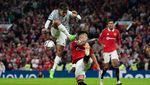 Lihat Lagi Aksi-aksi Keren Lisandro Martinez Lawan Liverpool