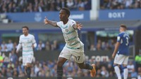 Dua kali gol Raheem Sterling dianulir karena offside (Getty Images)