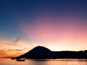 Senja di Bunaken, Indah Pake Banget! Senja di Bunaken, Indah Pake Banget!