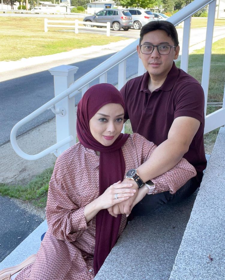 Terry Putri dan suami
