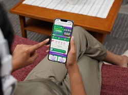 ARMY Merapat! Tokopedia Tebar Ribuan Postcard Hologram BTS