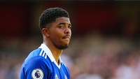Wesley Fofana tak dimainkan di laga terakhir Leicester karena tidak fokus di tengah-tengah usaha Chelsea menggaetnya. Foto: Craig Mercer/MB Media/Getty Images