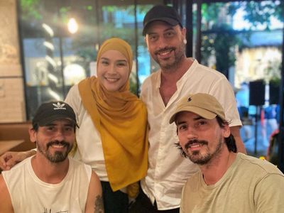 Bikin Iri! 5 Potret Dekatnya Zaskia Adya Mecca dengan The Moffats