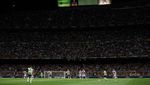 Saat Xavi dan Guardiola Berdiri Sejajar