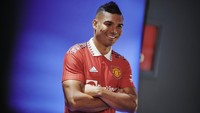 6. Casemiro, dari Real Madrid ke Man United seharga 70,7 juta euro pada 2022/2023. Foto: Manchester United/Manchester United via Getty Images