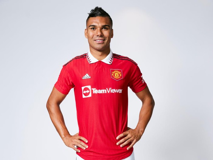 casemiro manchester united MANCHESTER, ENGLAND - AUGUST 25: (EXCLUSIVE COVERAGE) Casemiro of Manchester United poses after signing for the club at Carrington Training Ground on August 25, 2022 in Manchester, England. (Photo by Manchester United/Manchester United via Getty Images)