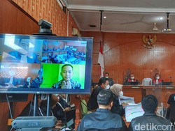 Saksi Akui Tergiur Quotex Doni Salmanan dari Konten Youtube