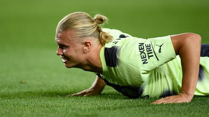 Erling Haaland Centre-Forward of Manchester City and Norway  reacts during the friendly match between FC Barcelona and Manchester City at Camp Nou on August 24, 2022 in Barcelona, Spain. (Photo by Jose Breton/Pics Action/NurPhoto via Getty Images)