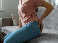 Dok, Benarkah Benjolan Ambeien Bisa Berubah Jadi Kanker Rektum?