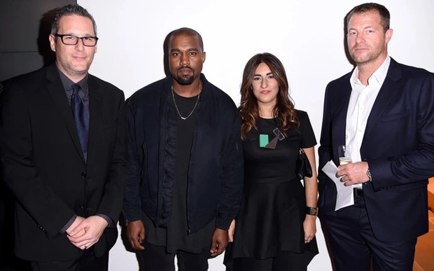 Kanye dan Jon bersama tim Adidas/ Foto: footwearnews.com