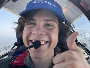 Remaja 17 Tahun Pecahkan Rekor Terbang Solo Keliling Dunia