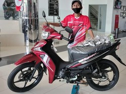 Salut! 5 Tahun Kumpulin Duit Receh, Buruh Serabutan Beli Motor Tunai