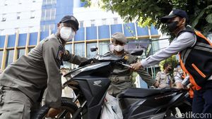 Parkir Sembarangan, Puluhan Motor di Cikini Diangkut Dishub