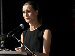 Foto Telanjang di Pestanya Viral, PM Finlandia Menangis Minta Maaf