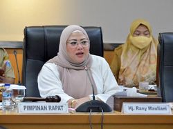 Pimpinan DPRD Soroti Penyebab Tingginya PHK di Jakarta