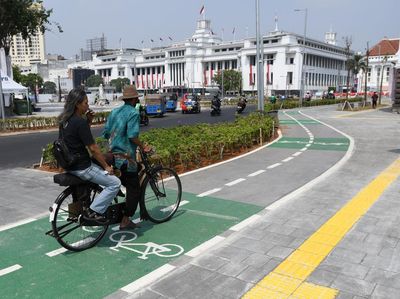 Kring... kring... Jalur Sepeda Siap Membelah Kota Tua Jakarta