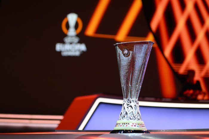 ISTANBUL, TURKEY - AUGUST 26: The UEFA Europa League trophy is seen prior to the UEFA Europa League 2022/23 Group Stage Draw on August 26, 2022 in Istanbul, Turkey. (Photo by Lukas Schulze - UEFA/UEFA via Getty Images)