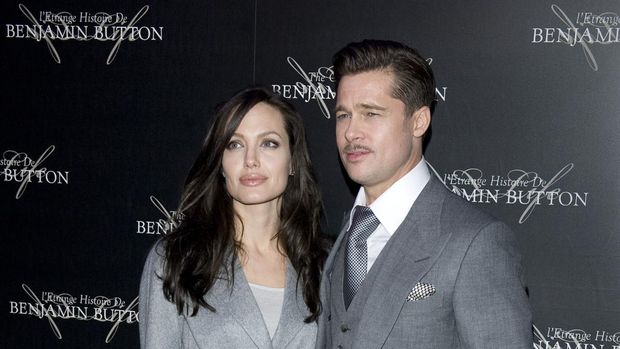 Brad Pitt and Angelina Jolie attend the premiere of 