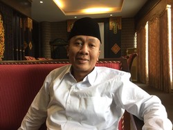 Bupati Lombok Barat Lulusan Pesantren yang Bercita-cita Jadi Dosen