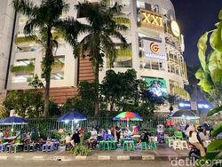 Jalan-jalan ke Bulungan, Jangan Lupa Jajan Nasi Bebek dan Gultik Stiker yang Viral