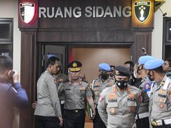 Daftar 15 Polisi Pelanggar Etik di Kasus Sambo Daftar 15 Polisi Pelanggar Etik di Kasus Sambo
