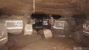 10 Potret Gua yang Dibangun Pria Mojokerto untuk Meditasi