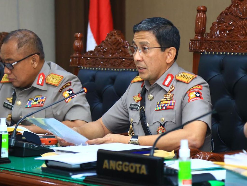 Sosok Komjen Ahmad Dofiri, Pimpinan Sidang Etik Pemecatan Ferdy Sambo Sosok Komjen Ahmad Dofiri, Pimpinan Sidang Etik Pemecatan Ferdy Sambo